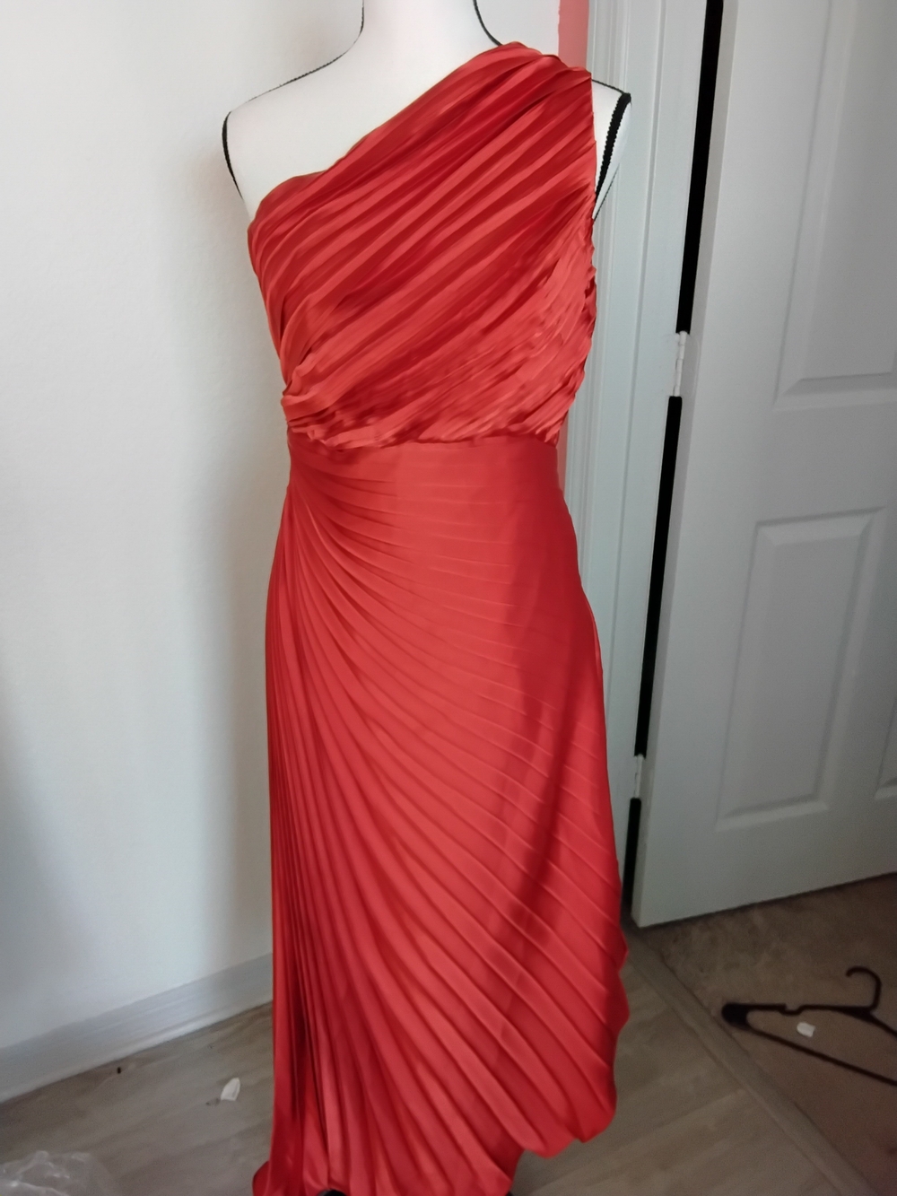 Fashion Brand Company One-Shoulder Red Pleated Gown